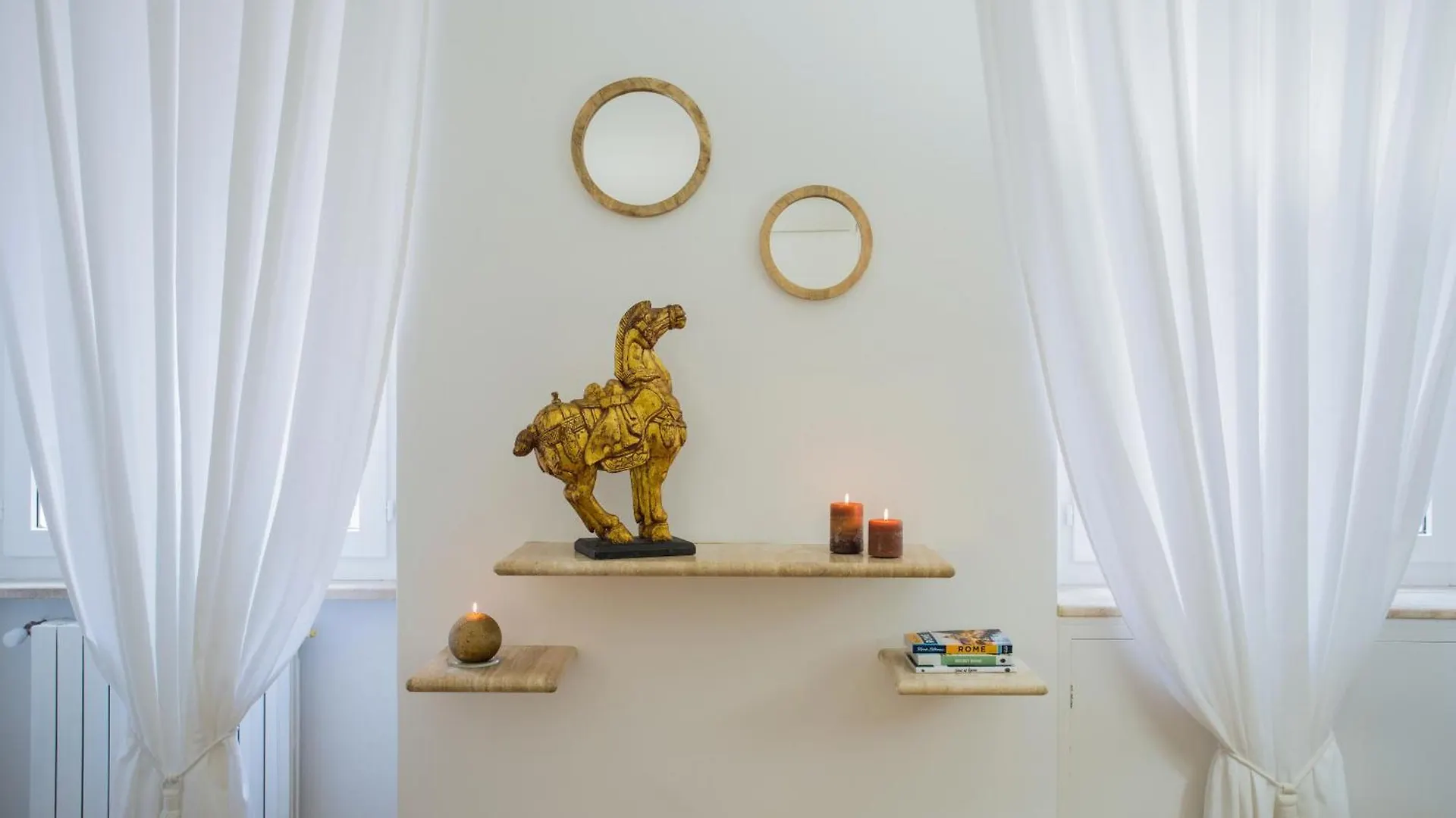 רומא Domus Regola Luxury Apartment